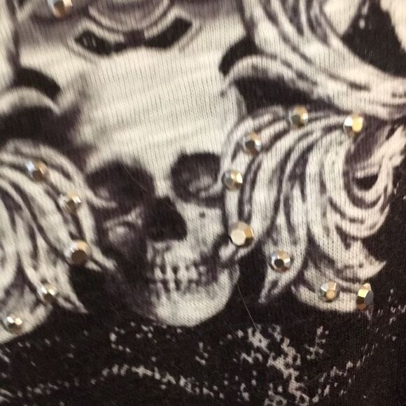 Rock & Republic t-shirt skulls studs Small Goth - Picture 2 of 16